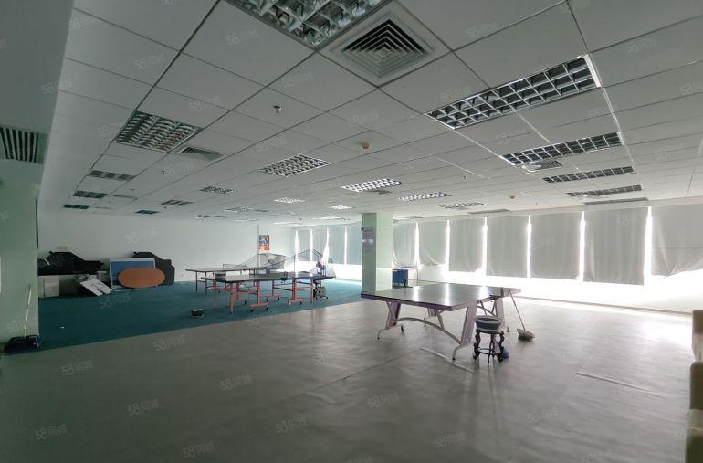 三和经济开发区25000平方现成装修厂房出租 可分租超大空地