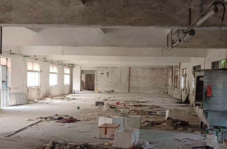 （自带工艺品喷油环评）新圩205边红本标准厂房楼上1000平