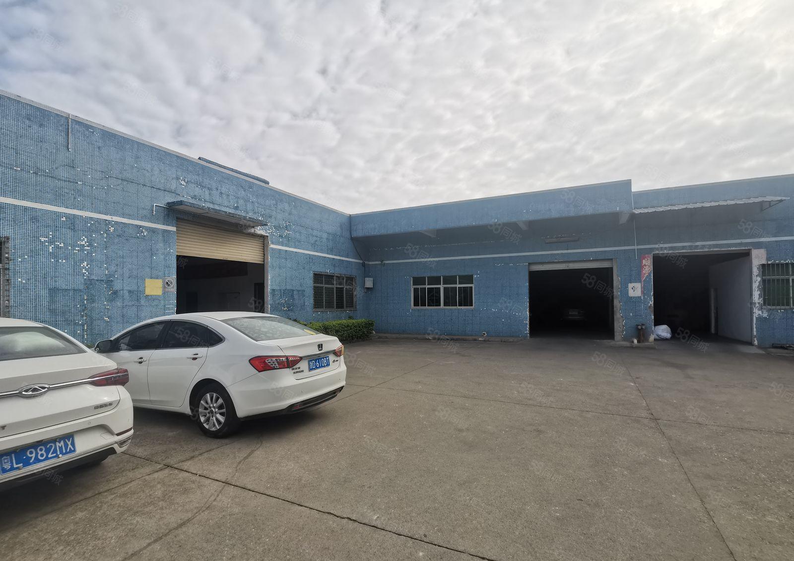 新圩滴水七米钢构2050平米出租，空地大带牛角交通便利形象好