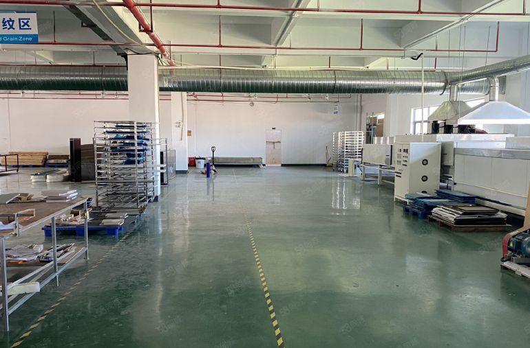 6000平方8元自带喷油喷漆环评家具厂送展厅办公室