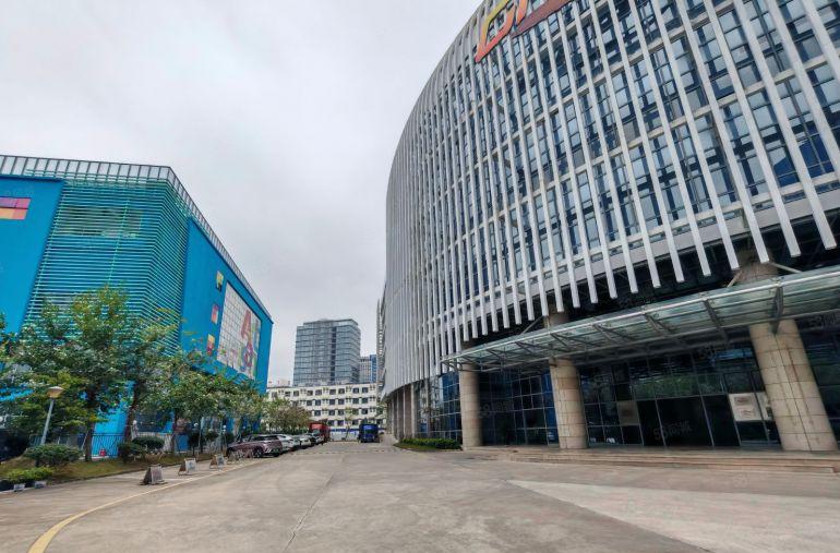 大亚湾楼上精装办公厂房600平带卸货平台靠深圳可办环评