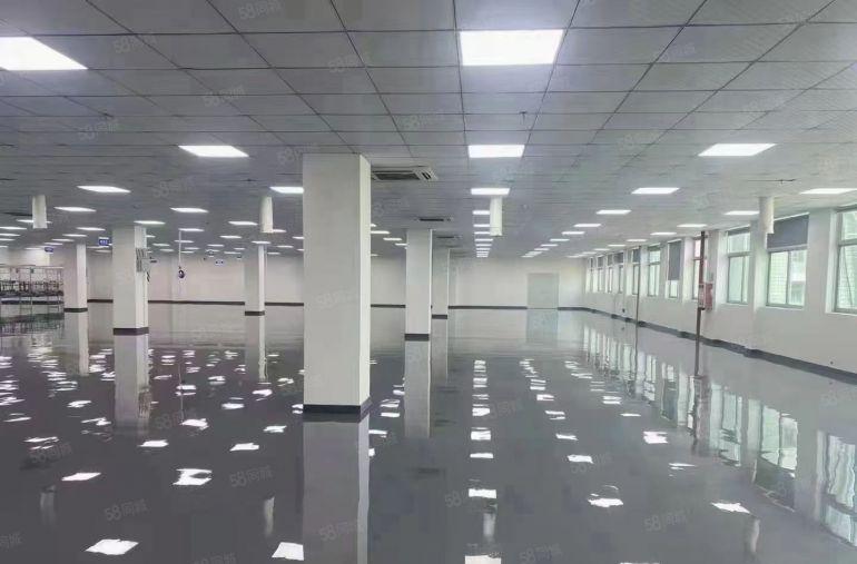 现成装修单价13.5万达商圈生活方便响水河工业园，万达商圈,