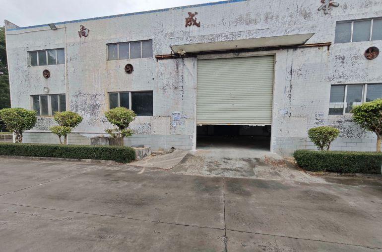 大亚湾西区原房东实际面积2200平出租，滴水7米，进出车方便