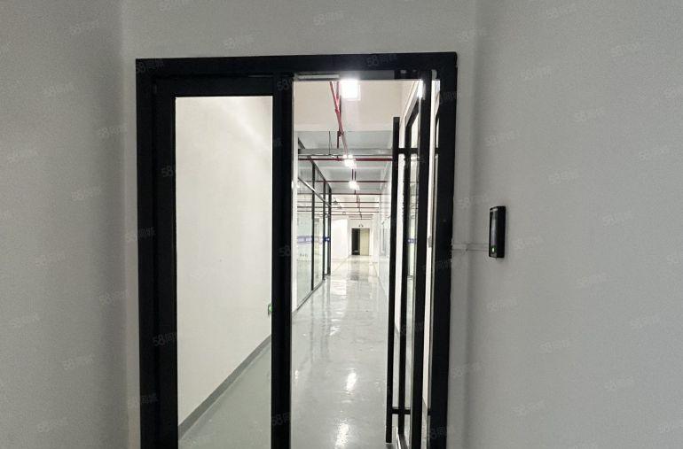 大亚湾临深，免租期3个月，带装修办公室，主线到位厂房仓库出租