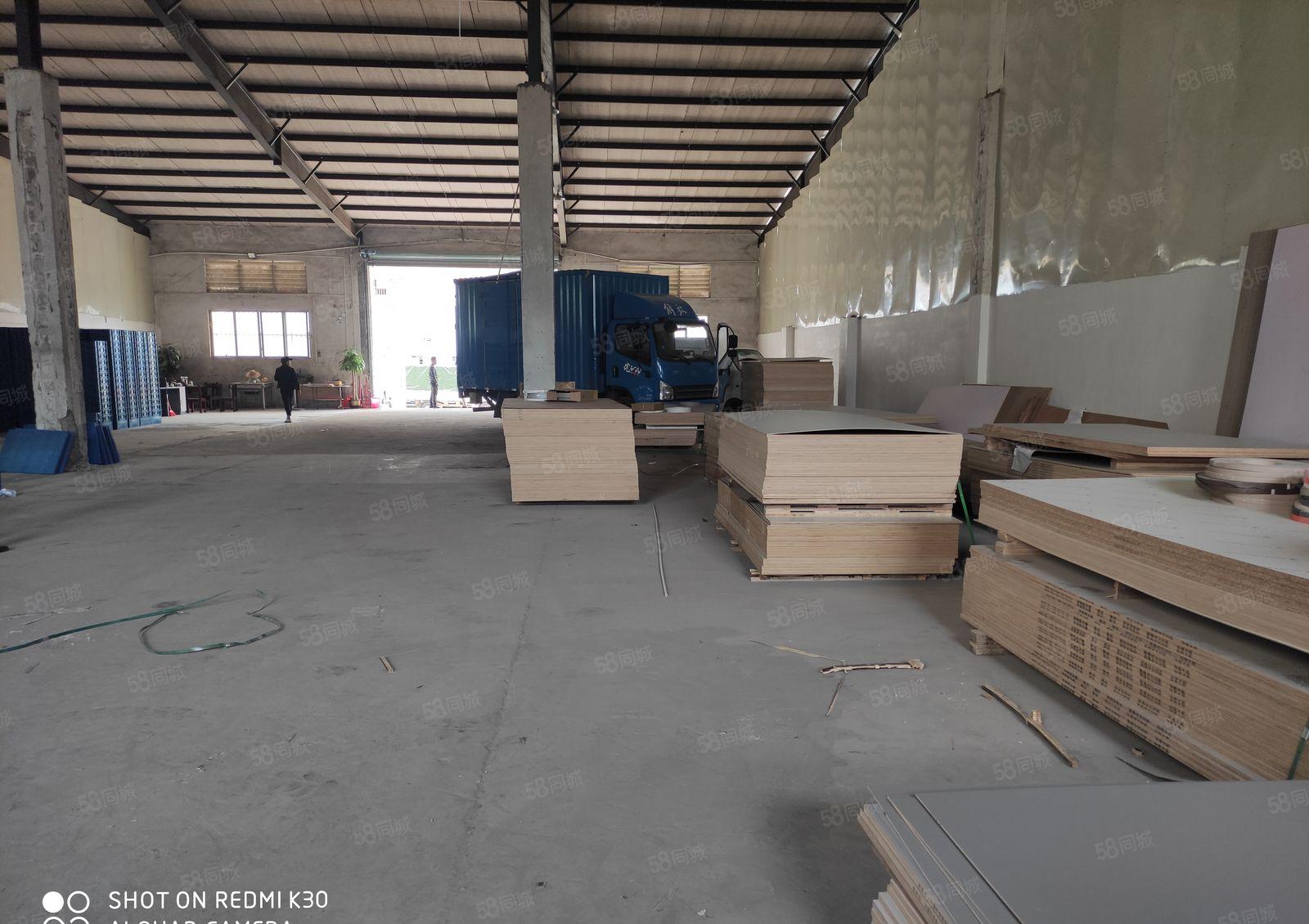 临深厂房，靠近主路，租金便宜