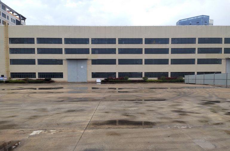 惠州市大亚湾石化区附近5600平米带卸货平台厂房，仓库出租