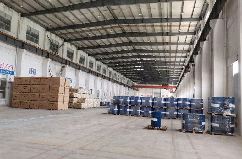 惠州大亚湾3900平方米，单一层厂房出租，高度14米，形像好