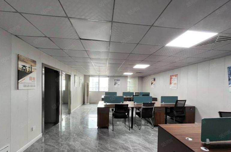 淡水中心区全新豪华装修带全新办公家具出租。