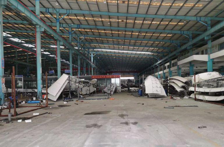 大亚湾疏港大道新原房东钢结构1万平米15米现成十吨行车办公室