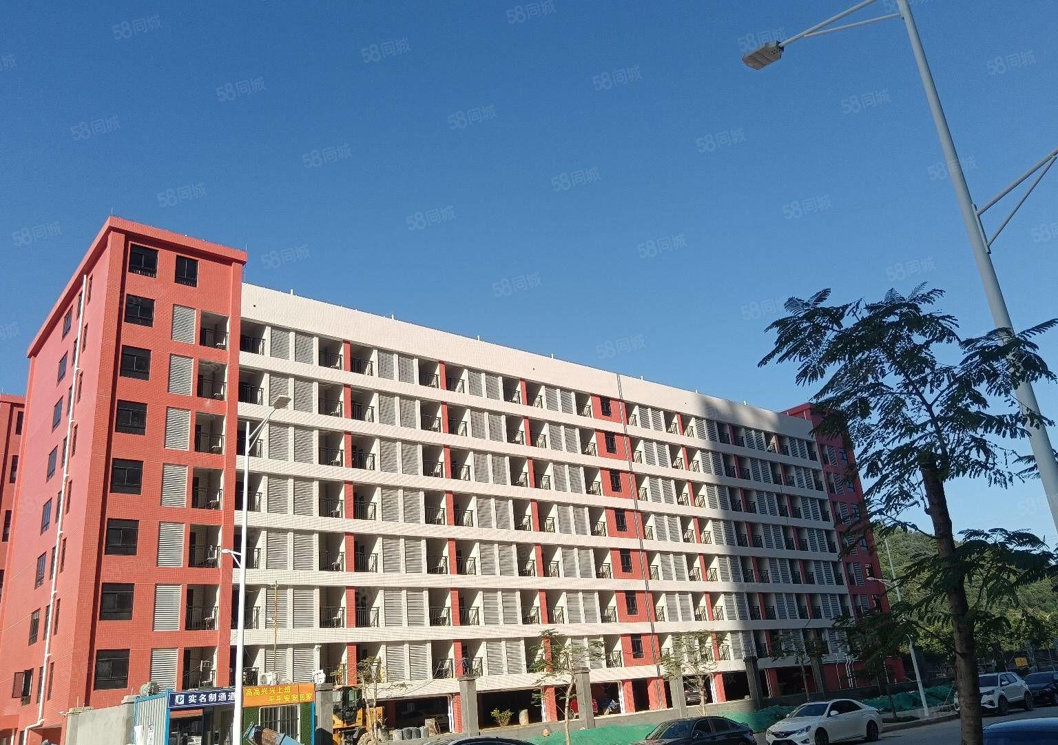 今天新出 现成厂房  整租分租  随时进驻