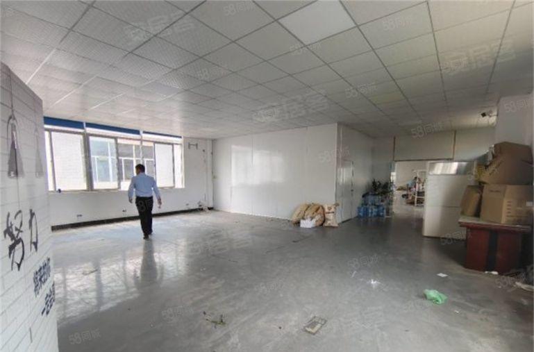 9块！临深大亚湾西区单层600平带装修低价厂房出租红本厂房