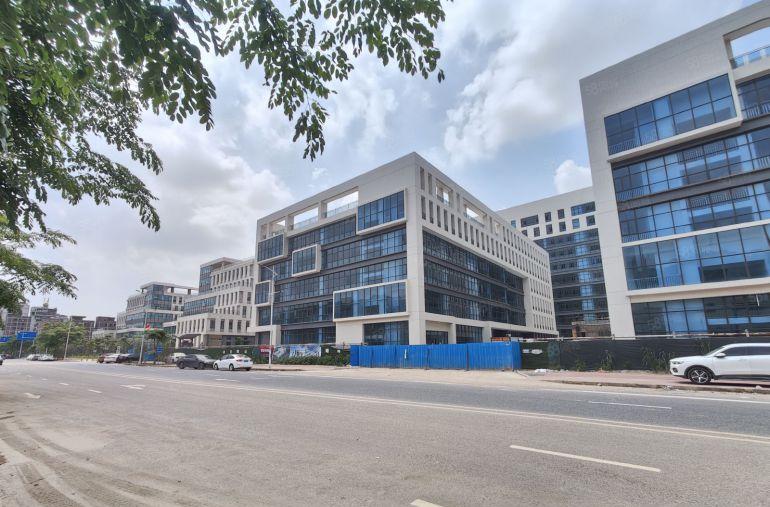 大亚湾临深42000平方全新独院厂房仓库出租大小可分租