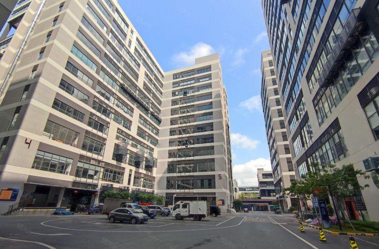 大亚湾楼上精装修3000平方，原房东自用厂房