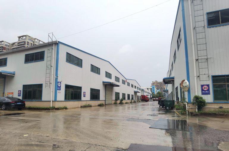 无立柱层高13米墙体钢构厂房，大小分组，不限行业