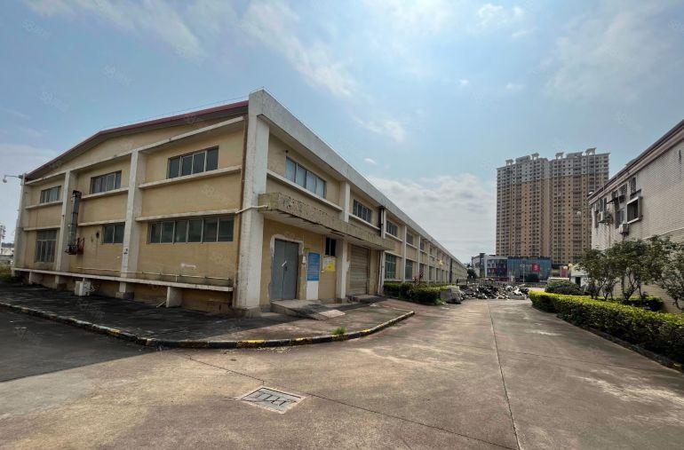 一手房源，大亚湾独门独院厂房2000平，带空地1500平米。