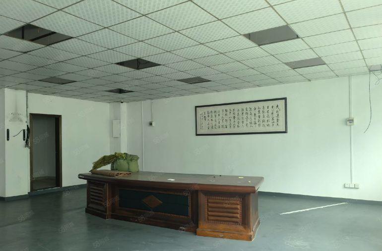大亚湾临深800平方精装修厂房低价出租面转让费 好招工