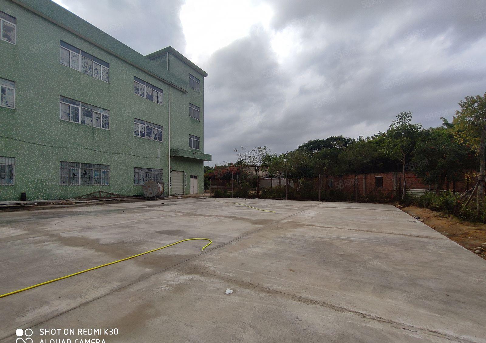 原房东按实际面积出租，证件齐全，独门独院。