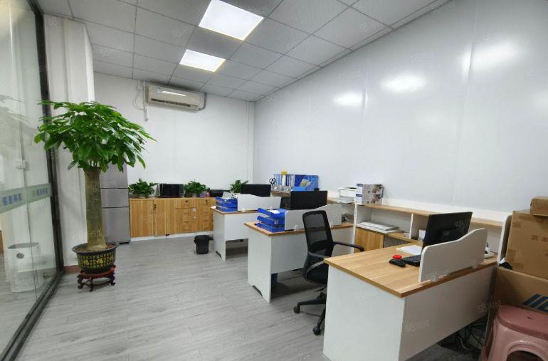 3000平精修装厂房 无转让费 10元一平 原房东厂房出租