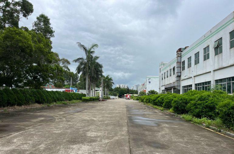 大亚湾澳头花园式红本证件厂房，靠近石化区。