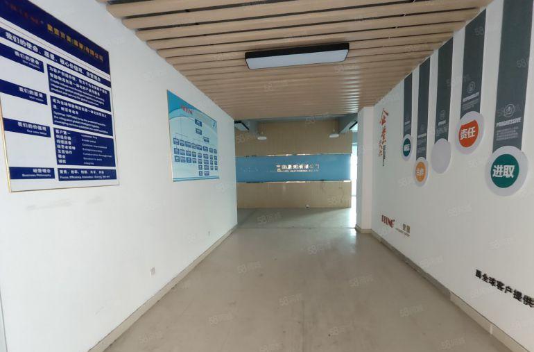 9块！临深大亚湾1600平原房东红本厂房仓库出租可分租