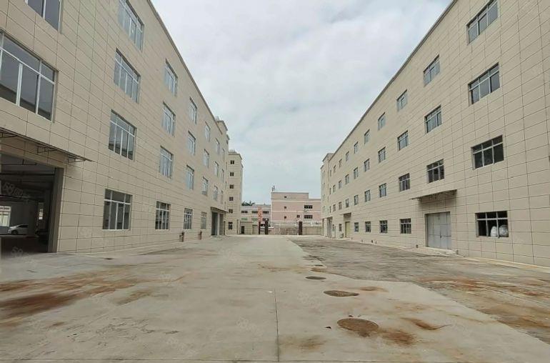 10块！100平可分主干道旁位置好原房东红本厂房仓库出租