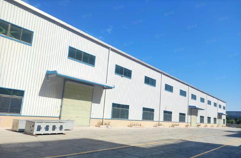 石化区西门周边钢构厂房，原房东按实际面积出租。