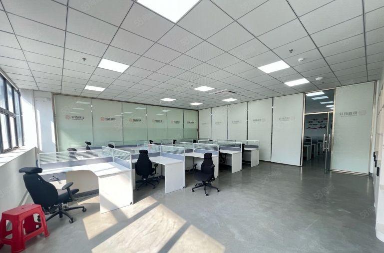 十块！大亚湾西区新出一层一千平楼上厂房仓库带装修 园区空地大