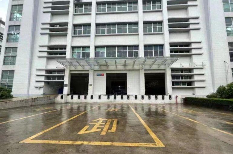 临深大亚湾 原房东 厂房平出租1000平起租 无公摊低价出租