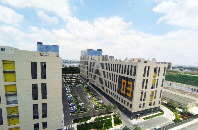 临深园区尾盘急租楼上2000平方可分租，周边配套齐全好招工