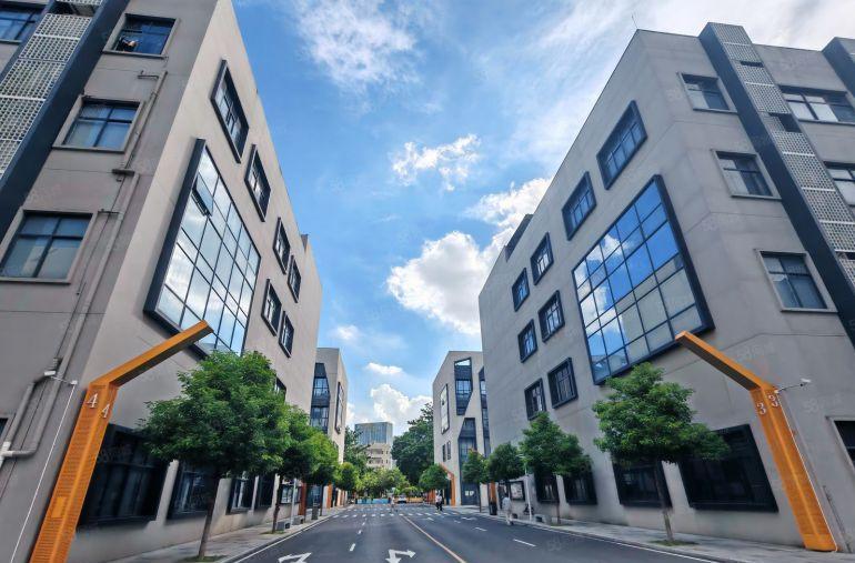 大亚湾成熟工业区楼上精装修1200平现成水电办公室实际面积租