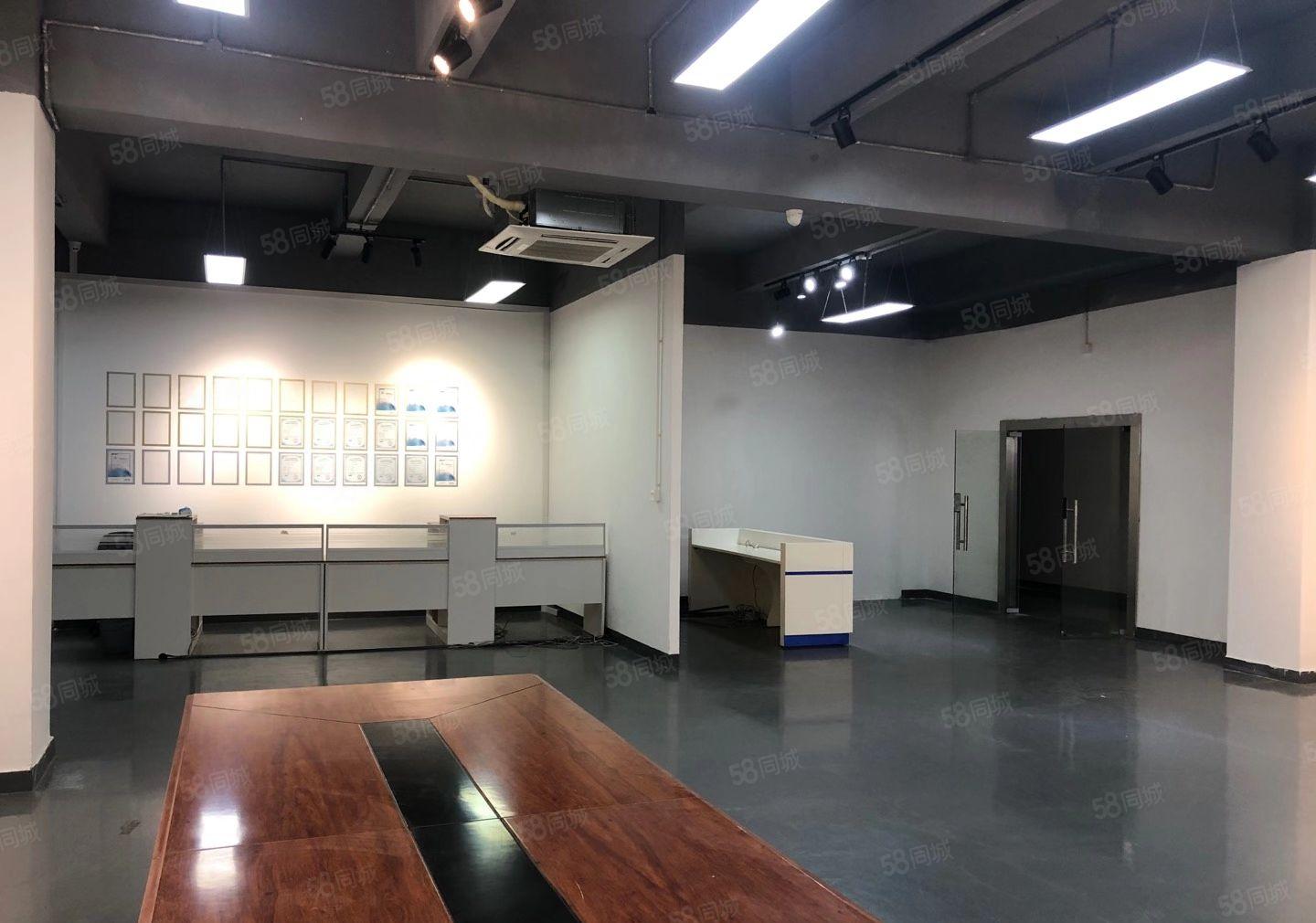 惠阳大亚湾西区楼上厂房出租850平现成地坪漆办公室