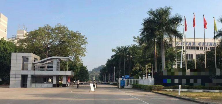 原房东带卸货平台钢构厂房6000平，可分租。