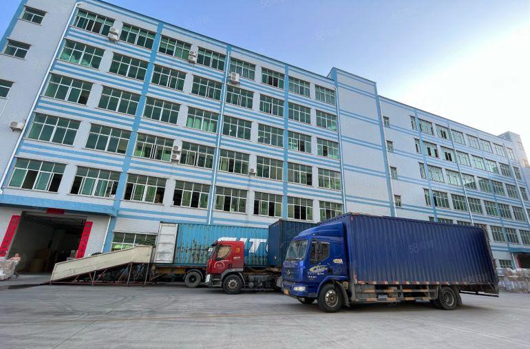 大亚湾临深标准厂房，现成装修，原房东。