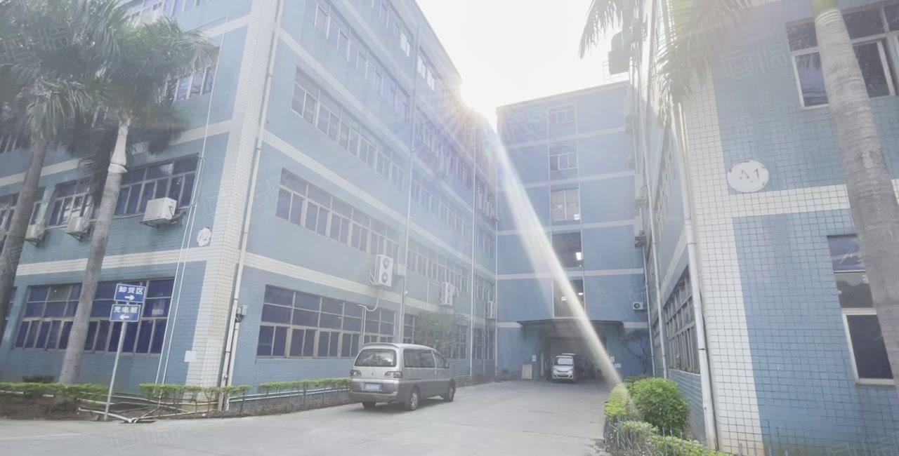 惠州大亚湾西区厂房出租楼上1600平方带装修三吨电梯可分租