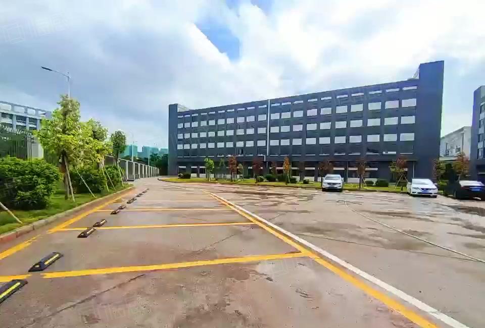 工业园厂区招租500平方起分租楼层随意选合同年限灵活！