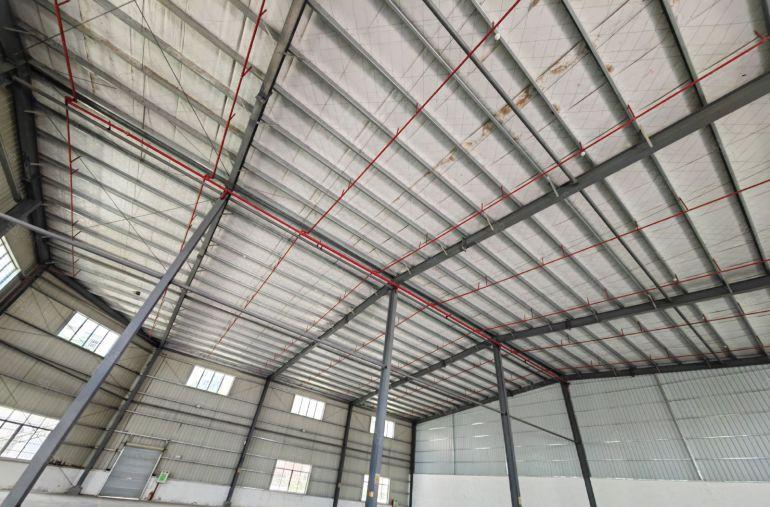 园洲上南原房东10米高钢构厂房1200平，大车随意进出无居民