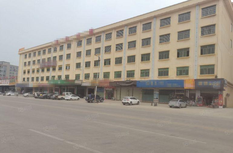 全新标准厂房三楼，带隔好的办公室，带消防喷淋！客货梯各一部！