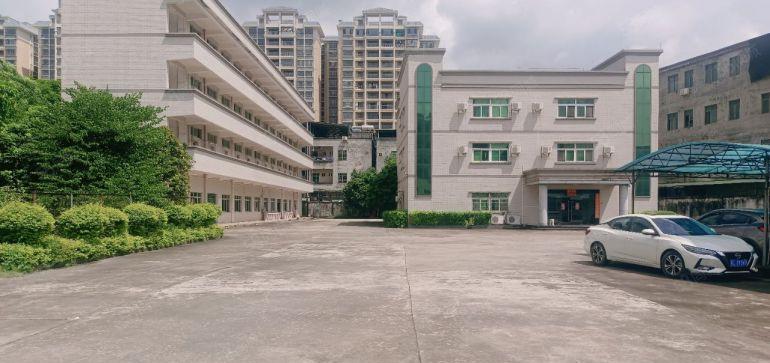 福田镇原房东自用厂房出租1820方，带现成办公装修，可办环评