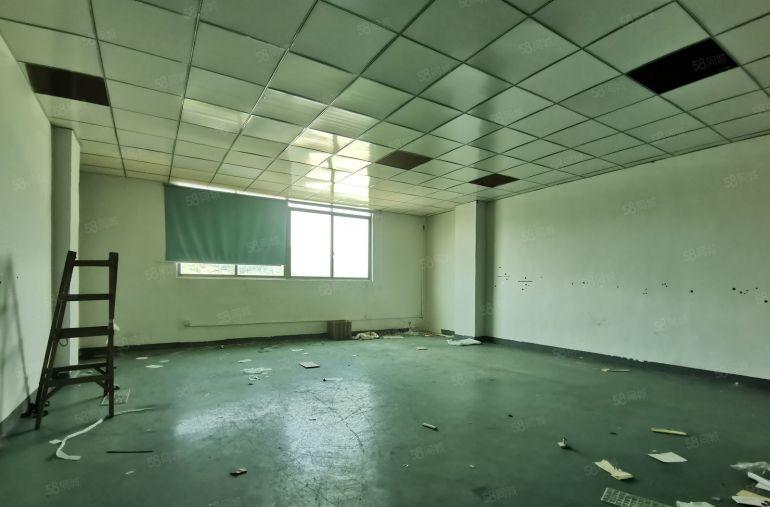 龙溪原房东厂房出租，带装修，标准厂房，接受噪音，3吨电梯