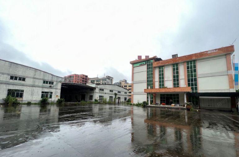 惠州博罗石湾镇砖墙到顶！花园式独院出租！空地超大！！