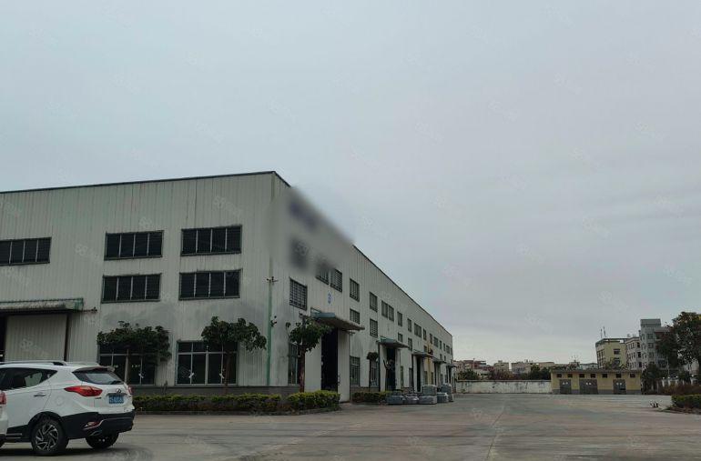 园洲高速口花园式红本工业园区钢结构厂房出租，空地5000平方