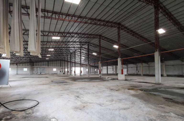 博罗长宁镇两处钢构厂房仓库共7600平低价12元招租中