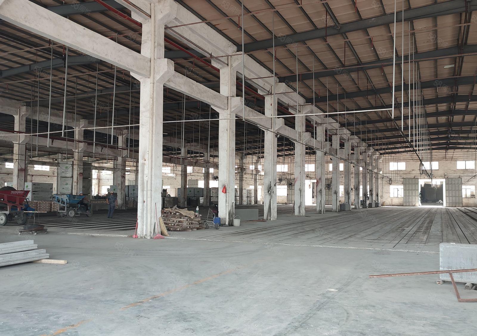 石湾空地超大厂房出租，厂房共18000平米，证件齐全，形象好