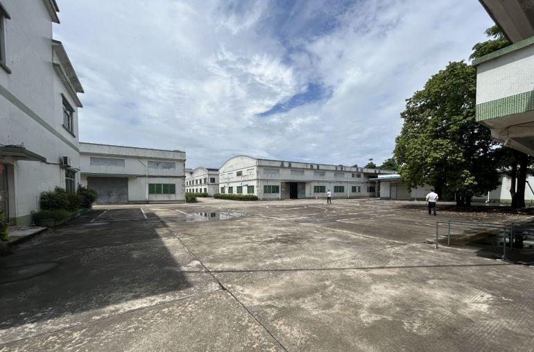 一楼15元独院红本厂房博罗石湾镇原房东出租超大空地可办环评