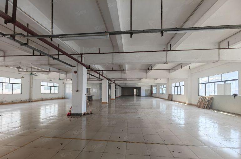 园洲上南工业区新空出3楼1300平，带现成办公室水电齐全