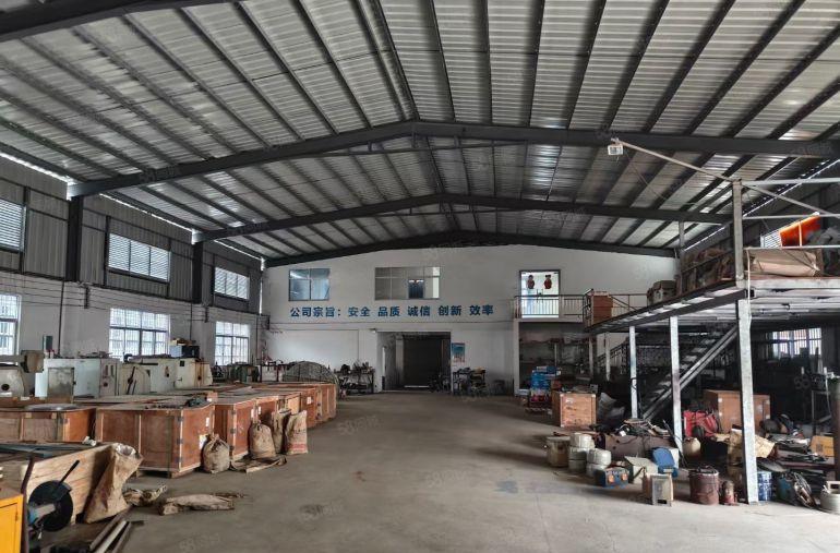 小金口镇830平方6米高单一层厂房出租