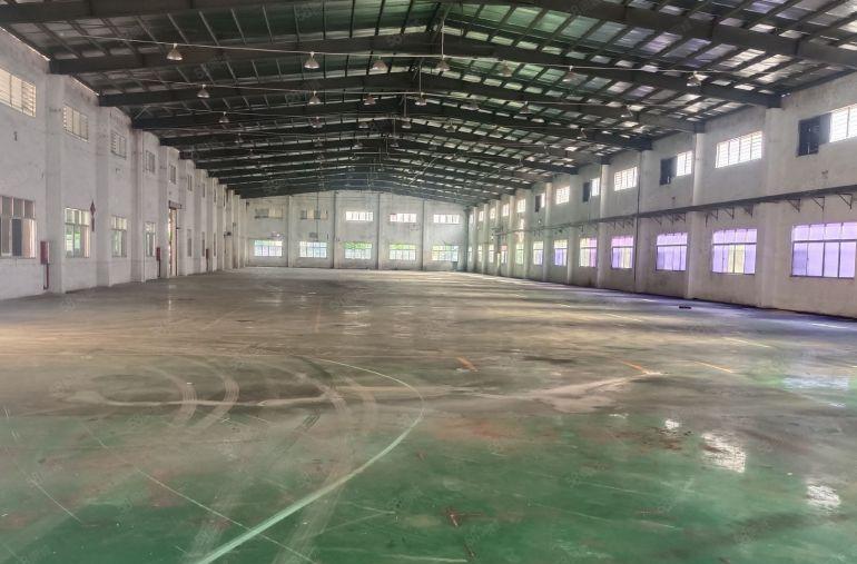 石湾独院厂房低价出租10000平方，高度九米，空地大证件齐全