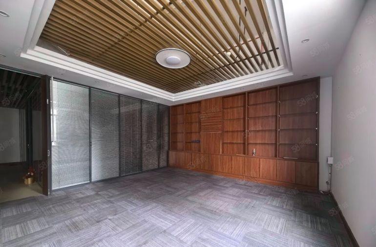 石湾带天花板级装修厂房1380平米，租到直接省装修。