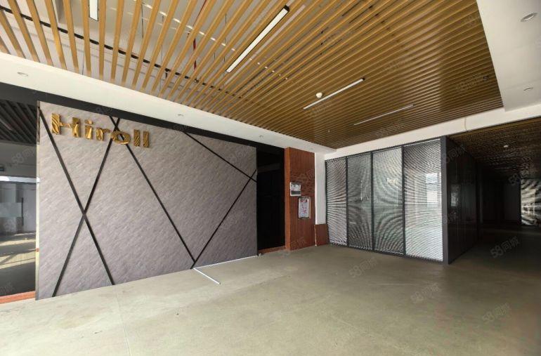 石湾带天花板级装修厂房1380平米，租到直接省装修。