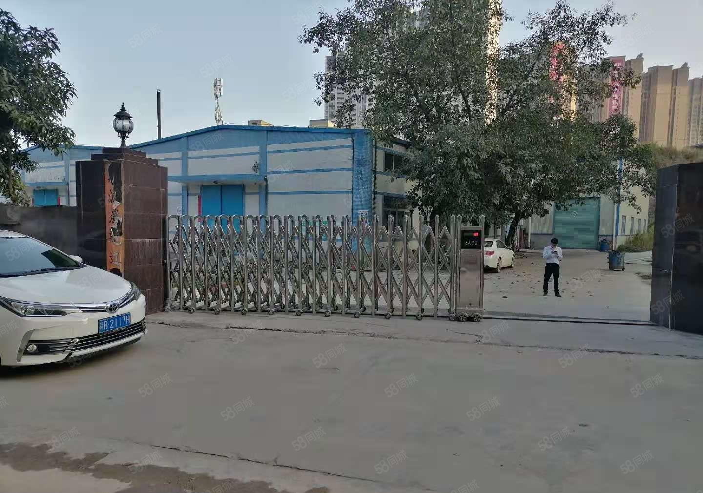 新出！博罗石湾2700独院钢构厂房仓库出租大空地无公摊精装修